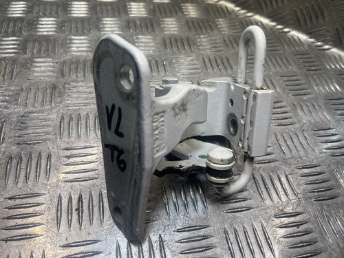VW Volkswagen Transporter T6 Scharnier Tür vorne links unten 7E0831411B