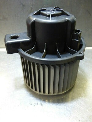 Smart Fortwo 450 Cabrio 2001 Gebläsemotor Gebläse Motor Lüfter BOSCH ORIGINAL gebraucht - 0130101113 – Produktansicht 1