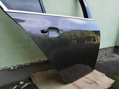 OPEL Tür hinten rechts Z177 Karbongrau ohne anbauteile, ohne delle ORIGINAL gebraucht - INSIGNIA – Produktansicht 2