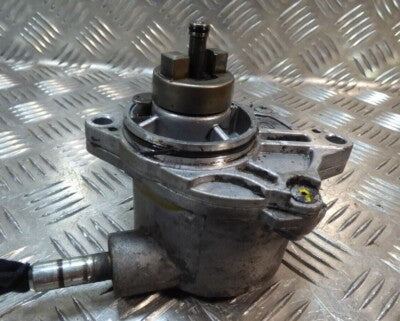 Mercedes Sprinter W906 2.2 CDI 2008 Vakuumpumpe Unterdruckpumpe LUK ORIGINAL gebraucht - A6282300065 – Produktansicht 1