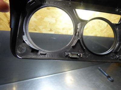Audi A1 8X RHD Heater Control Dash Panel Trim 8X2863321 8X2 863 321 ORIGINAL gebraucht - Surround – Produktansicht 4