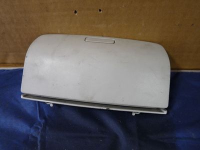 VW Passat 3C, 1K0868837C / 1K0 868 837 C ORIGINAL gebraucht - Ablagefach – Produktansicht 1