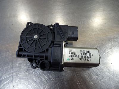 BMW 1er 116i (E87) ORIGINAL gebraucht - Fensterhebermotor hinten links / 1060078 ORIGINAL gebraucht… – Produktansicht 2