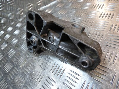 VW T5 2.5 TDI AXD BNZ Motorhalter _ 7H0199207B _ ORIGINAL gebraucht - Transporter – Produktansicht 2