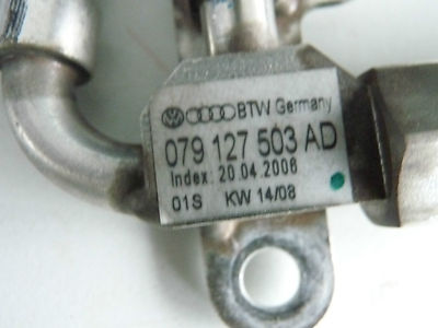 Audi R8 4.2 V8 BYH 420PS Kraftstoffverteiler Fuel Rail ORIGINAL gebraucht - 079127503AD – Produktansicht 3