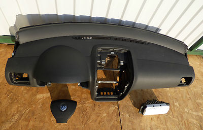 VW Golf 5 V Armaturenbrett Cockpit Schalttafel – Produktansicht 1