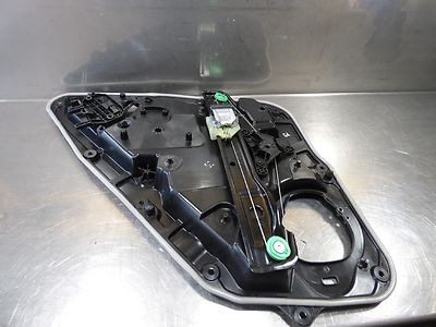 Mercedes-Benz A-Klasse W176 Fensterheber hinten rechts ohne Motor A1767300279 – Produktansicht 2