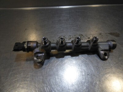 Opel Insignia 2.0 CDTI Verteilerrohr Einspritzleiste ORIGINAL gebraucht - 55576177 – Produktansicht 1