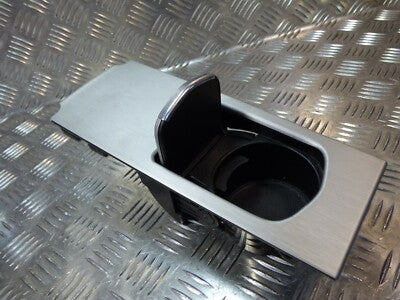 Porsche Panamera 970 Cupholder Getränkehalter hinten Silber 97055348100 – Produktansicht 1