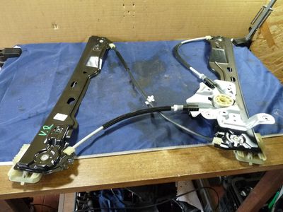 Opel Astra J Exlite 1.4 Fensterheber Rechts Vorne 13350759 – Produktansicht 2