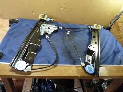 Opel Astra J Exlite 1.4 Fensterheber Links Vorne 13350757 – Produktansicht 1