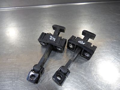BMW 3 Series E90 E91 Türbremse Türfangband Paar hinten ORIGINAL gebraucht - 7176808 – Produktansicht 1