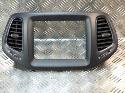 JEEP COMPASS II 2021 Luftdüse Düse Armaturenbrett Mitte 5UT63JXPAB ORIGINAL gebraucht - Frischluft – Produktansicht 1