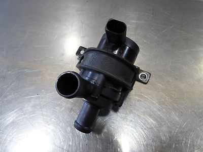 SEAT IBIZA 1.2 TSI Wasserpumpe Zusatzkühlmittelpumpe 1K0965561L / 1K0 965 561 L – Produktansicht 2
