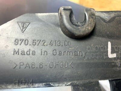 Porsche Panamera 970 Halter Halterung Blende Wasserkasten links 97057241300 – Produktansicht 2