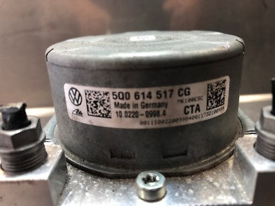 Audi A3 8V 8V1 ABS Hydraulikblock Steuergerät ESC 5Q0614517CG – Produktansicht 3