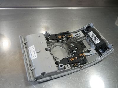 AUDI A6 4F 2.0 TDI Innenleuchte mit Bewegungsmelder 4F0947135BQ / 4F0951177 – Produktansicht 3