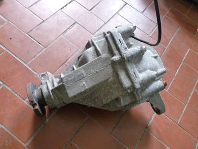 Mercedes ML 270 CDI Differential hinten 4460-310-012 / 4460310012 / 4460 310 012 – Produktansicht 1