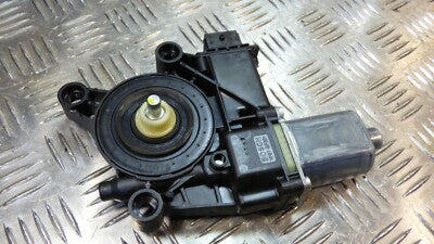 Alfa Romeo Stelvio Facelift Fensterhebermotor Vorne Rechts ORIGINAL gebraucht - 0130822068 – Produktansicht 2