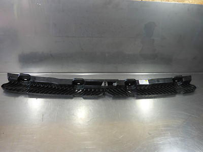 VW Passat 3G B8 Befestigungsleiste Stossfänger hinten 3G5807863 ORIGINAL gebraucht - Limousine – Produktansicht 1
