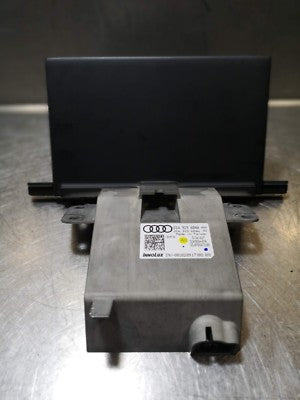 AUDI Q2 GA 2017 Anzeigeeinheit Display Innolux 81A919604A ORIGINAL gebraucht - Bildschirm – Produktansicht 2
