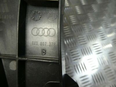 AUDI A1 S Line 2017 Halterung Stoßstange Hinten Rechts 8X0807378B ORIGINAL gebraucht - Sportback – Produktansicht 3