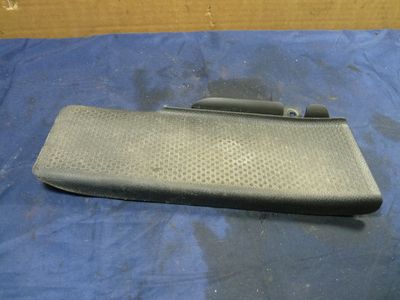 Skoda Octavia II 2.0 TDI Fußablage / 1K1 864 777 B ORIGINAL gebraucht - 1K1864777B – Produktansicht 1