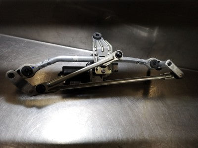 AUDI Q2 RHD FRONT WIPER MOTOR WITH LINKEAGE 81C955023A 81C955119 ORIGINAL gebraucht - COMPLETE – Produktansicht 2
