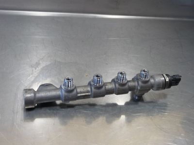 Fiat Bravo 1.6 JTDM Kraftstoffverteiler 55215208 – Produktansicht 1