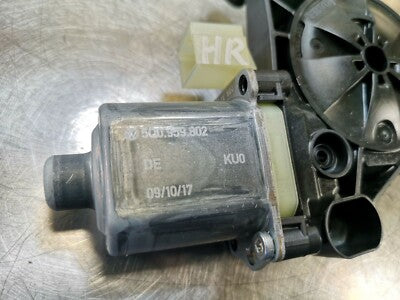 Audi Q2 2018 Fensterhebermotor hinten links 5Q0959802 gebraucht - Original – Produktansicht 2