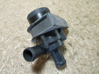 VW Seat Skoda Audi 1.4 TSi Wasserpumpe Zusatzkühlmittelpumpe 1K0965561F – Produktansicht 1