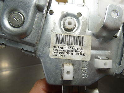 Ford Fiesta 1.0 Bj: 2015 Fensterheber vorne rechts ohne Motor 8A61A23200CR – Produktansicht 3