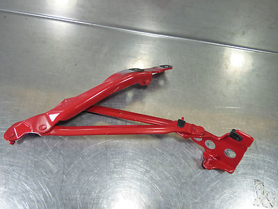 Original VW Beetle 5C 2016 Heckklappenscharnier Links 5C3827301D Tornadorot Rot – Produktansicht 2