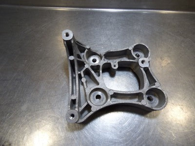Opel Insignia 2.0 CDTI B20DTH Klimakompressor Halter 55588573 – Produktansicht 2