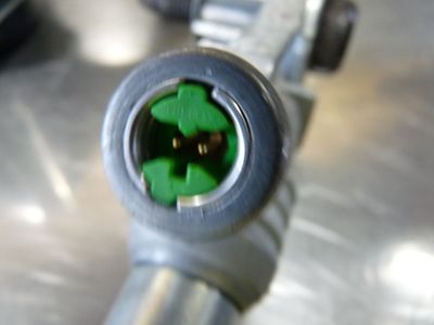 Opel Corsa D 1.4 Sicherheitsgurt rechts vorne oder hinten 13225278 / 607707600C – Produktansicht 3
