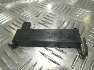 Opel Insignia B 1.5 Turbo 2018 Antenne Keyless Entry-Antenna GM ORIGINAL gebraucht - 13580788 – Produktansicht 1