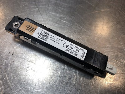 Audi A3 8V Q2 Antennenverstärker aerial amplifier rechts ORIGINAL gebraucht - 8V5035225 – Produktansicht 1