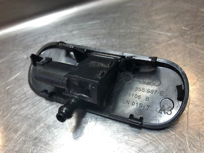 Audi A3 8V 8V1 Left Washer Nozzle 8V5955987E Waschwasserdüse Links gebraucht - Original – Produktansicht 2