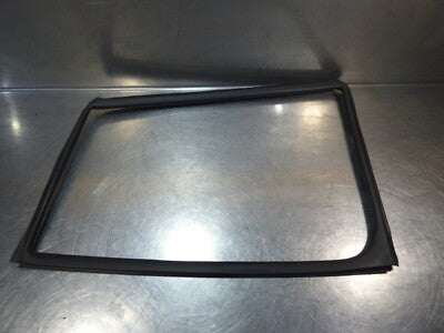 Porsche Panamera 970 Dichtung Fensterdichtung Gummi hinten links 97053629500 – Produktansicht 1