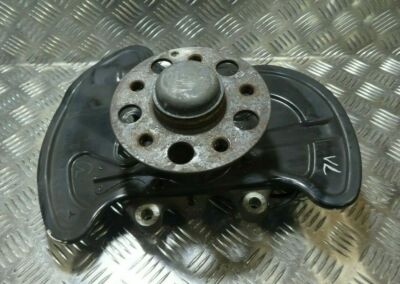 Original Mercedes W204 C Klasse Achsschenkel Vorne Links 2043304394 – Produktansicht 1