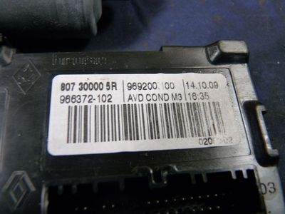 Renault Megane III Bj.:2009 Fensterhebermotor vorne rechts 807300005R – Produktansicht 3