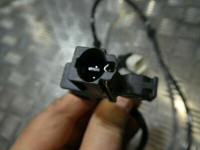 Mercedes-Benz W213 2018 Kabel Hinten Rechts Bremssattel Parkbremse A2055404006 – Produktansicht 6