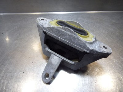 Opel Astra J Sports Tourer 1.7 CDTI Motorhalter vorne links ORIGINAL gebraucht - 13248546 – Produktansicht 2