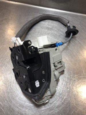 AUDI A3 S3 RS3 8V 2013-19 A1 2010-17 RIGHT RDOOR LOCK CATCH MECHANISM 8X2837016B – Produktansicht 1