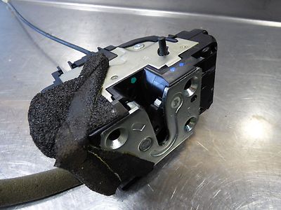 Nissan Micra K13 1.2 12V Türschloß hinten links 27210B – Produktansicht 1