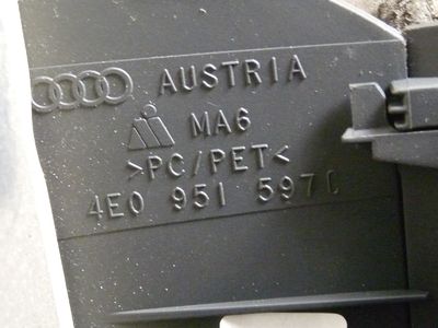 Audi A8 3.0 TDI V6 Quattro Lenksäulenverkleidung / 4E0 951 597 C ORIGINAL gebraucht - 4E0951597C – Produktansicht 4