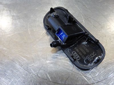 Audi A5 Quattro 3.0 TDI V6 Wischwasserdüse rechts / 8T0 955 988 B ORIGINAL gebraucht - 8T0955988B – Produktansicht 2