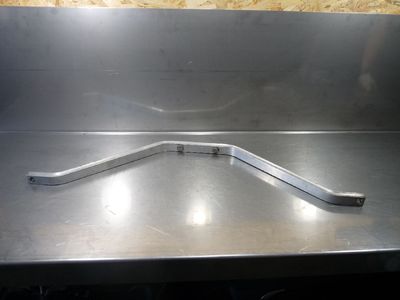Porsche Boxster 987 2.7 Halterung Unterfahrschutz Strebe 98633109303 – Produktansicht 1