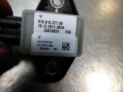 Original Porsche PANAMERA 970 Crash Sensor 97061822700 Impact Sensor – Produktansicht 2