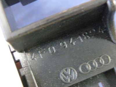 AUDI A6 4F 2.7 TDI V6 Bj.2006 4F0941824 / 4F0 941 824 ORIGINAL gebraucht - Sicherungskasten – Produktansicht 2